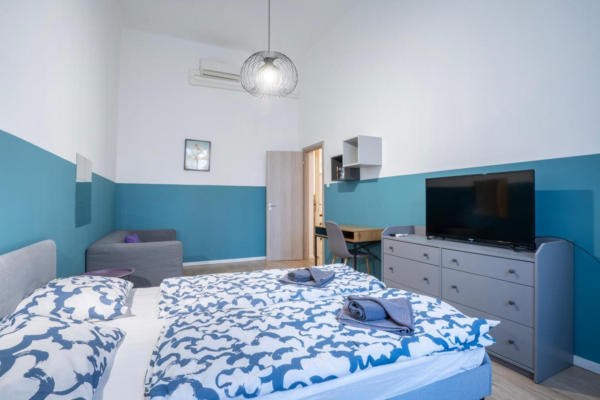 4-Bedroom Comfort Apartment In The Citycenter F38 Boedapest Buitenkant foto